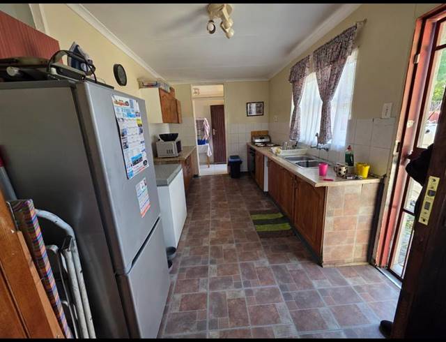 3 BEDROOM HOUSE FOR SALE IN SECUNDA